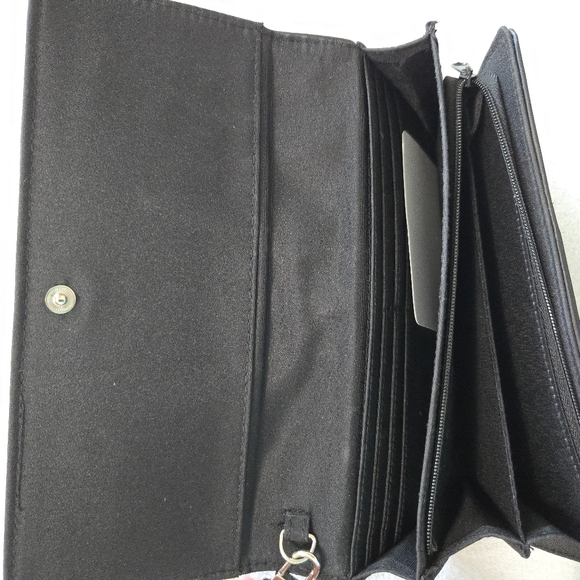 Chaps Black and White Houndstooth Wristlet NWOT New without Tags - Picture 3 of 6